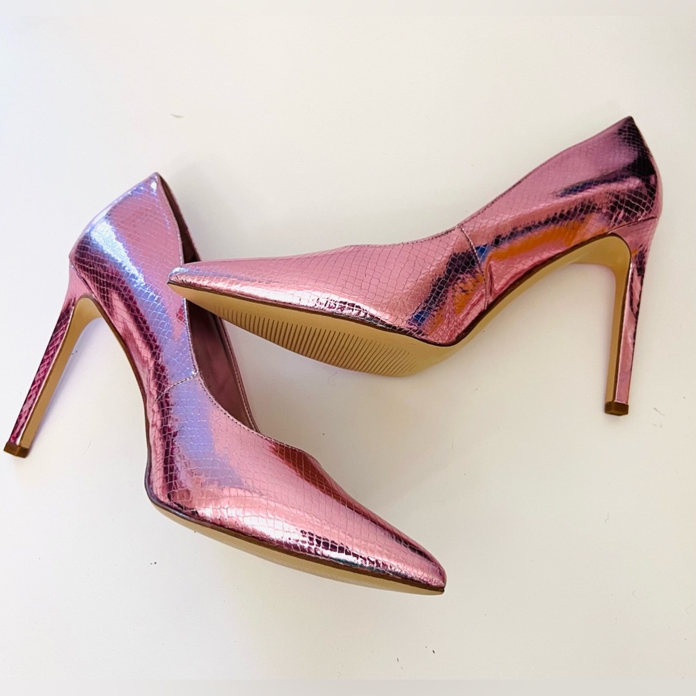 Metallic Pink Snake Skin Nine West Heels